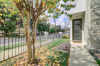 5622 Kiam St in Houston, TX - Building Photo - Building Photo