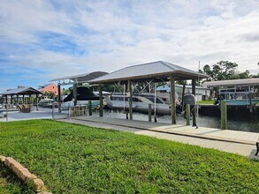 2629 N Seneca Point in Crystal River, FL - Building Photo - Building Photo