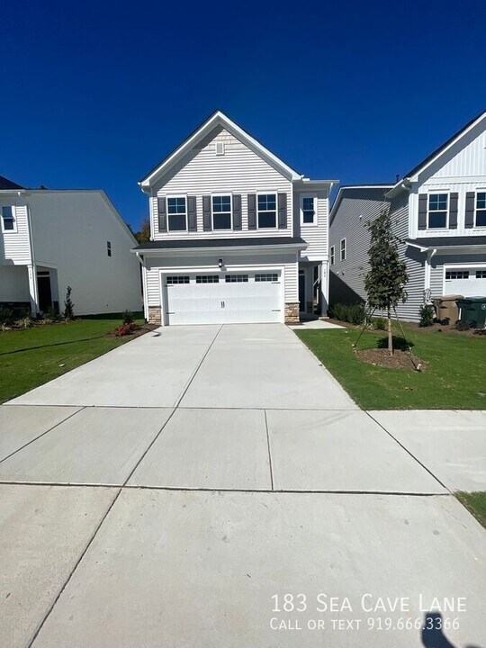 183 Sea Cave Ln in Raleigh, NC - Building Photo