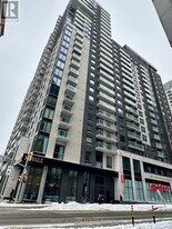 180 George St in Ottawa, ON - Building Photo