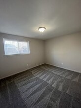 Old Goddard Apartments in Allen Park, MI - Foto de edificio - Building Photo