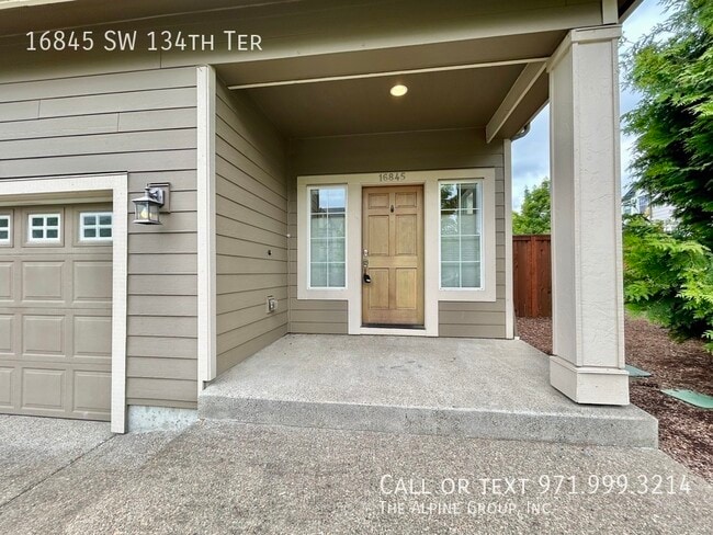 16845 SW 134th Terrace in King City, OR - Building Photo - Building Photo