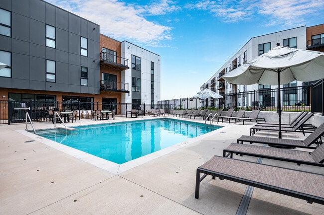 COAST at Lakeshore Commons in Oak Creek, WI - Building Photo - Building Photo