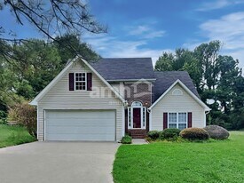 1831 Green Oak Cir in Lawrenceville, GA - Building Photo