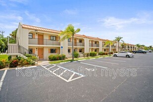 16380 Dublin Cir in Ft. Myers, FL - Building Photo
