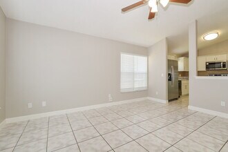 9599 Lupine Ave in Orlando, FL - Foto de edificio - Building Photo