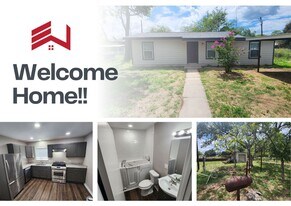 813 Martin St in Pleasanton, TX - Building Photo