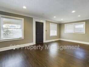 5912 The Paseo in Kansas City, MO - Building Photo - Building Photo