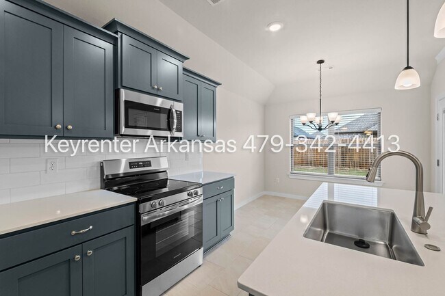 1104 Maclaren Ave in Lowell, AR - Building Photo - Building Photo