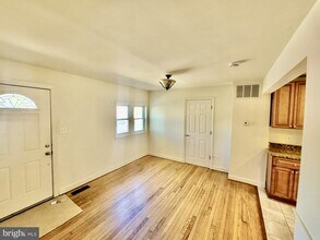 2416 Arlington Blvd in Arlington, VA - Building Photo - Building Photo