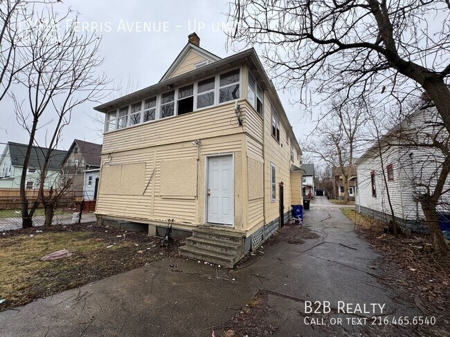 12918 Ferris Ave in Cleveland, OH - Building Photo - Building Photo
