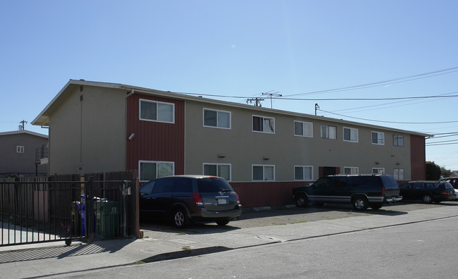 Kent Apartments in San Pablo, CA - Foto de edificio - Building Photo