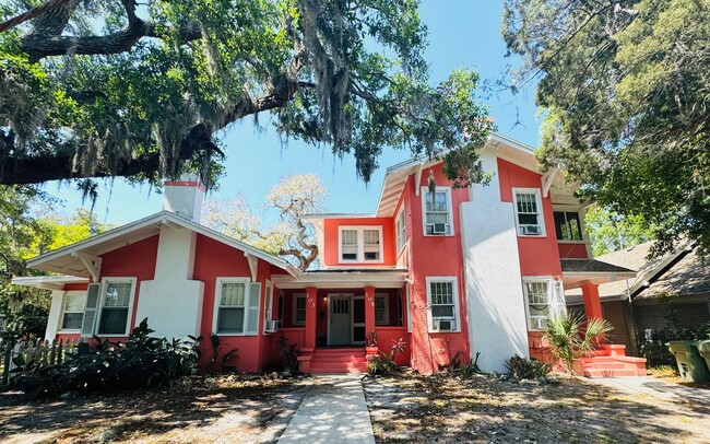 property at 105 N 17th St W