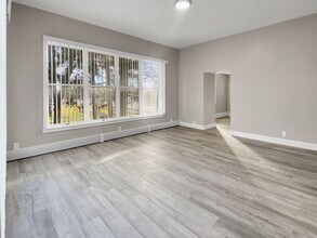104 S Beechtree St in Grand Haven, MI - Building Photo - Building Photo