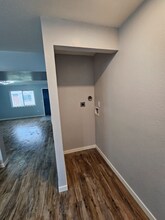 806 Yucca Dr in Lamar, CO - Building Photo - Building Photo