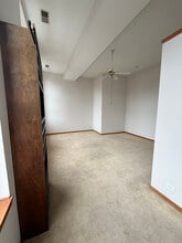 31-33 W New York St in Aurora, IL - Foto de edificio - Building Photo