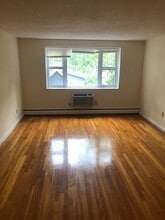 109 Babcock St, Unit 3 in Brookline, MA - Foto de edificio - Building Photo