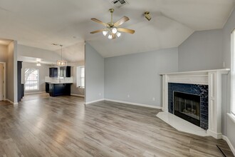 312 SW 40th St in Moore, OK - Building Photo - Building Photo