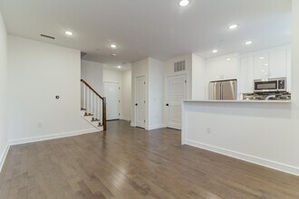 974 Summit Ave in Jersey City, NJ - Building Photo - Building Photo