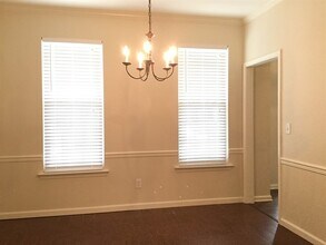 154 Elrosa Rd in Mooresville, NC - Foto de edificio - Building Photo