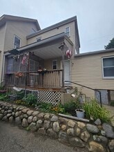 36 Richardson St in Wakefield, MA - Building Photo - Building Photo