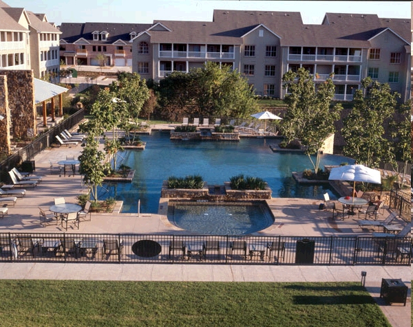 Thousand Oaks Apartments - Phase II in The Colony, TX - Building Photo