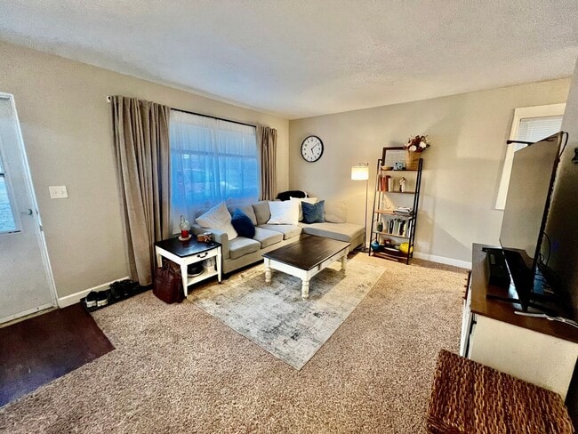 103 W Lincoln St in Normal, IL - Building Photo - Building Photo