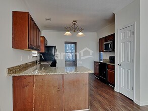 1114 Corkscrew Way in Villa Rica, GA - Foto de edificio - Building Photo