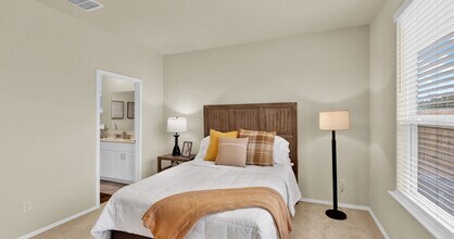 Winding Brook in San Antonio, TX - Building Photo - Building Photo
