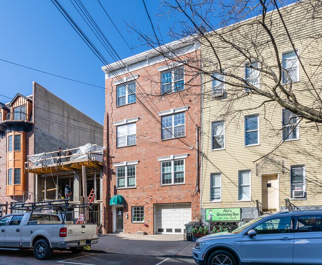 612 Jefferson St in Hoboken, NJ - Foto de edificio - Building Photo