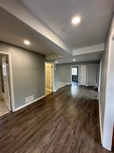 1302 Clayton Marsh Dr in Lake In The Hills, IL - Building Photo - Building Photo