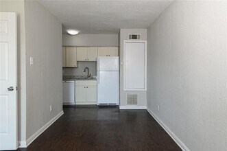 735 W Cavalcade St in Houston, TX - Building Photo - Building Photo