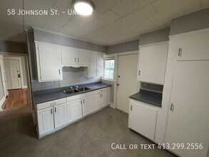 58 Johnson St in Springfield, MA - Building Photo - Building Photo