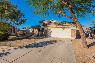 21448 E Palm Valley Cir in Queen Creek, AZ - Building Photo - Building Photo