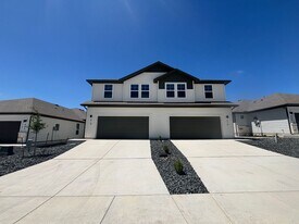 414-414 Nespral Dr in San Antonio, TX - Building Photo