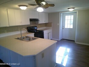 779 Ridge Crest Dr in Pope, MS - Building Photo - Building Photo