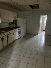 66 Erie St in Elizabeth, NJ - Building Photo - Building Photo