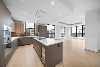 2323 San Felipe St in Houston, TX - Building Photo - Building Photo