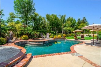 29360 Castlehill Dr in Agoura Hills, CA - Building Photo - Building Photo