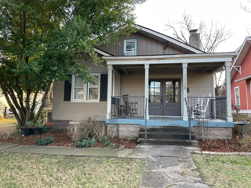 1128 Granada Ave in Nashville, TN - Building Photo