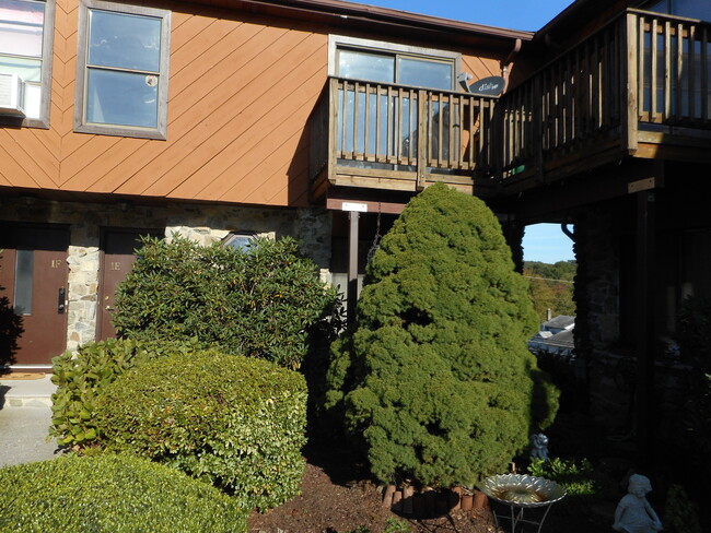 1E Brookside Hts in Wanaque, NJ - Building Photo - Building Photo