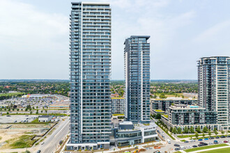 Riverview Condos in Markham, ON - Building Photo - Building Photo