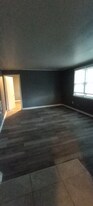 7356 S Perry Ave, Unit 2nd fl in Chicago, IL - Building Photo