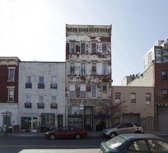 358 Grand Street #3L in Brooklyn, NY - Building Photo - Building Photo