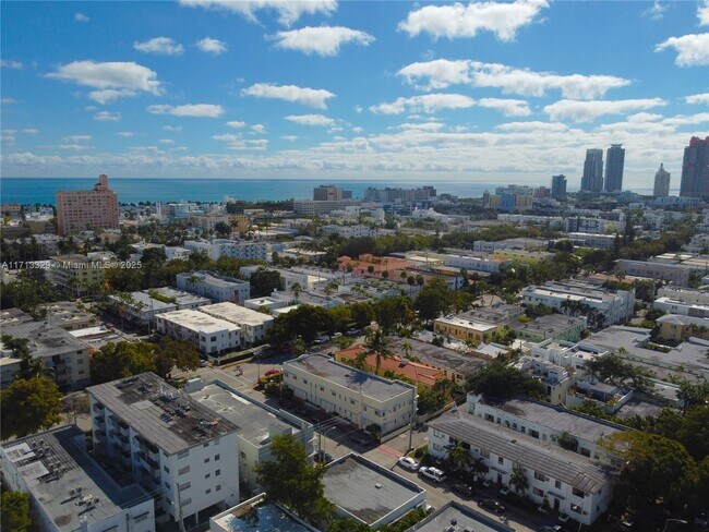 910 Jefferson Ave in Miami Beach, FL - Building Photo - Building Photo