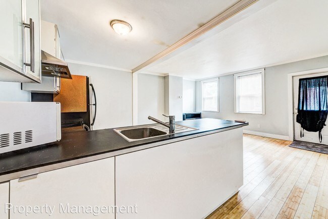 1403 Sarah St in Pittsburgh, PA - Building Photo - Building Photo