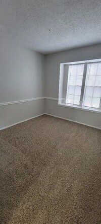 13823 Royal Oak St photo'