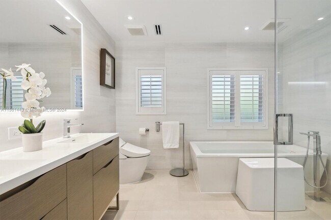 property at 340 Woodcrest Rd