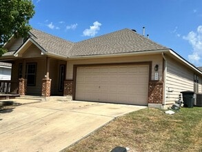 405 Rosedale Blvd in Georgetown, TX - Building Photo - Building Photo