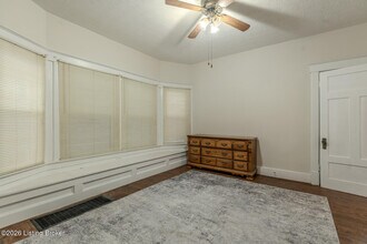 2905 S 4th St in Louisville, KY - Building Photo - Building Photo